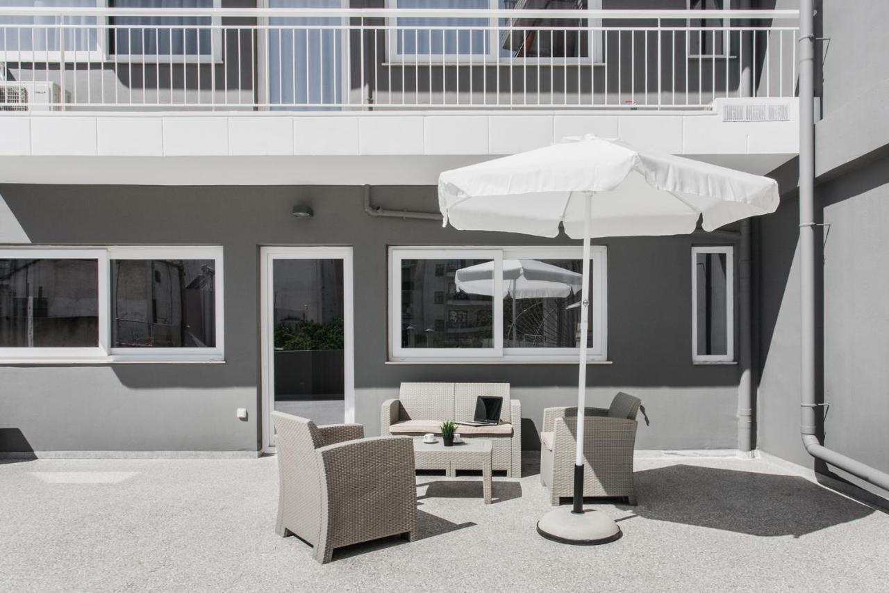 Wyz Attiki Aparthotel Athen Exterior foto
